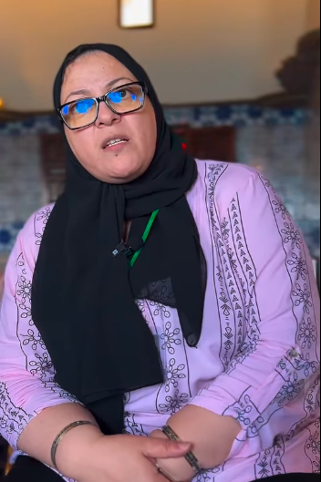 العارضة وأستاذة الورشة التكوينية في فنون الفتلة، العدس والكنتيل، السيدة مريم سعيداني