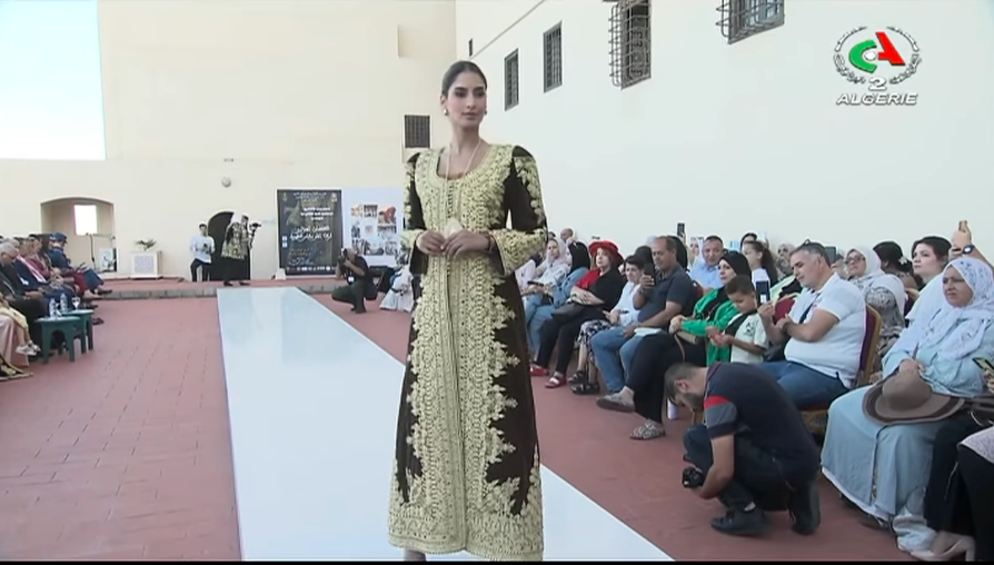 7ème édition du festival national du Costume traditionnel : le palais des Rais a vibré hier soir au rythme de nos Traditions